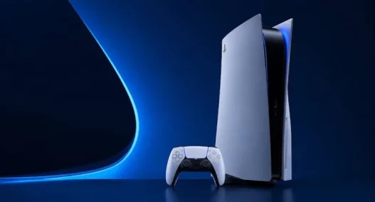 Images of PlayStation 5 console.